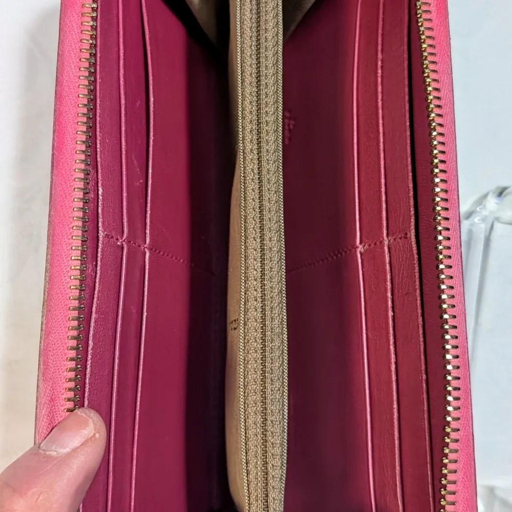 Fendi Vitello Birkin Logo Zip Around Wallet - Rosa (Metallic Pink)